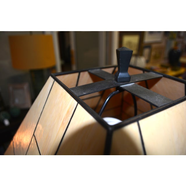 1990s Mission Style Stained Glass Floor Lamp Cream & Black W/ Bronzed Metal Column & Square Iron Base For Sale - Image 14 of 14