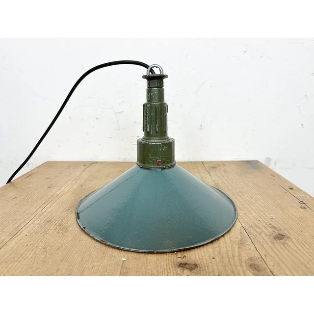 Green Industrial Petrol Enamel Military Pendant Lamp with Cast Aluminium Top, 1960s For Sale - Image 8 of 12