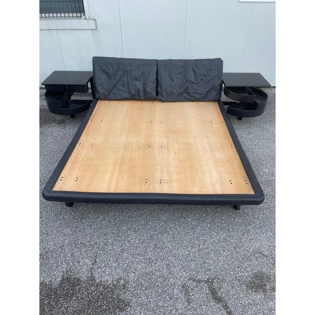 1980s Marlo Bed with Bedside Tables by Afra & Tobia Scarpa for Molteni, 1980s For Sale - Image 5 of 18