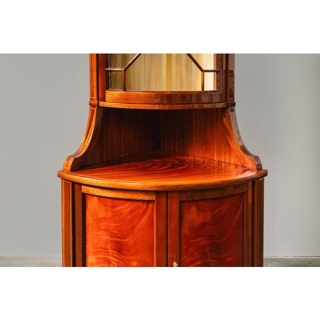 Late 20th Century English Corner Display Cabinet For Sale - Image 9 of 18