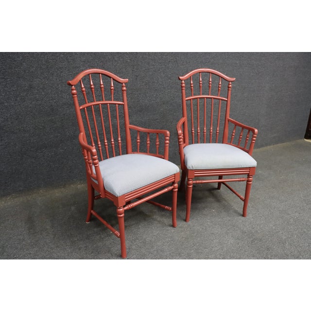 English Pair of Thomasville-Attributed Windsor Armchairs For Sale - Image 3 of 11