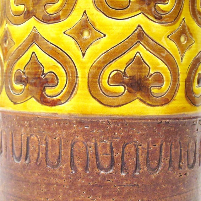 Roller Vase from Aldo Londi, 1960s, in Very Good conditions. Designed 1960 to 1969 This piece is attributed to the...