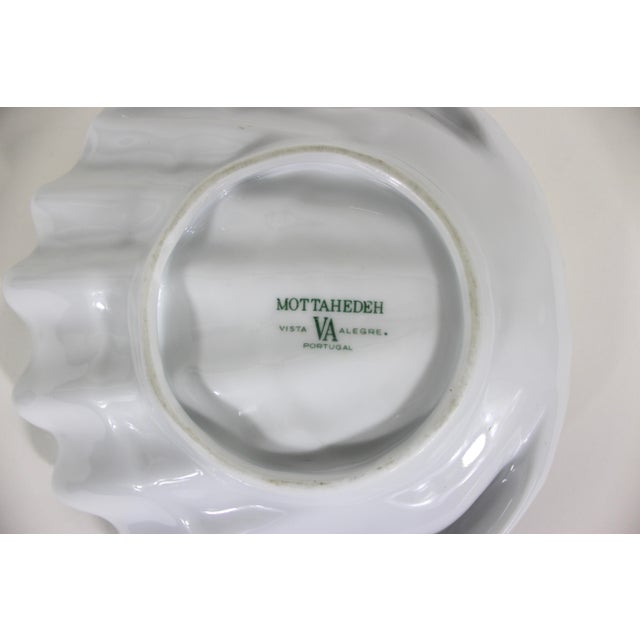 White Vintage Ceramic Shell Bowl Mottahedeh Vista Alegre Portugal For Sale - Image 8 of 10