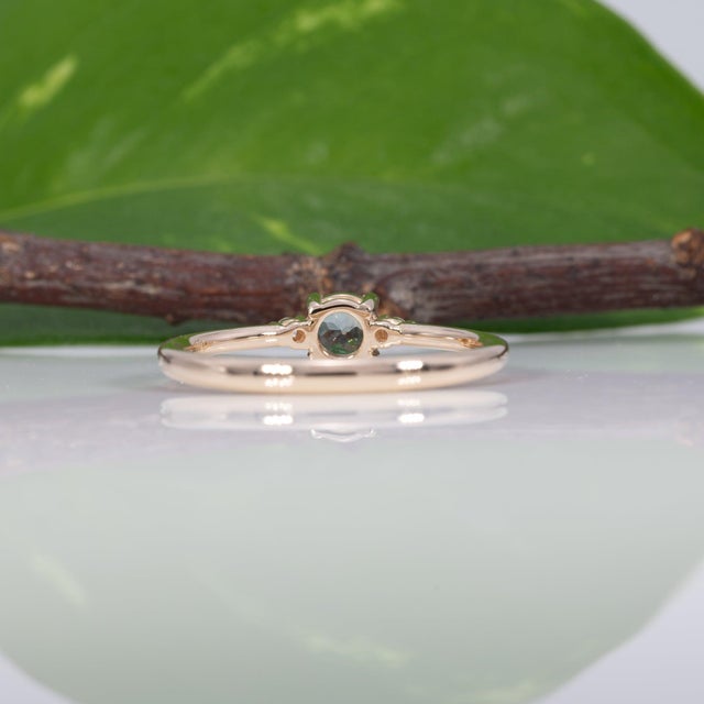 Alexandrite Ring With Earth-Mined Diamond Accents in Solid 14k Gold, Round 4.6mm, Size 6.75 For Sale - Image 11 of 12