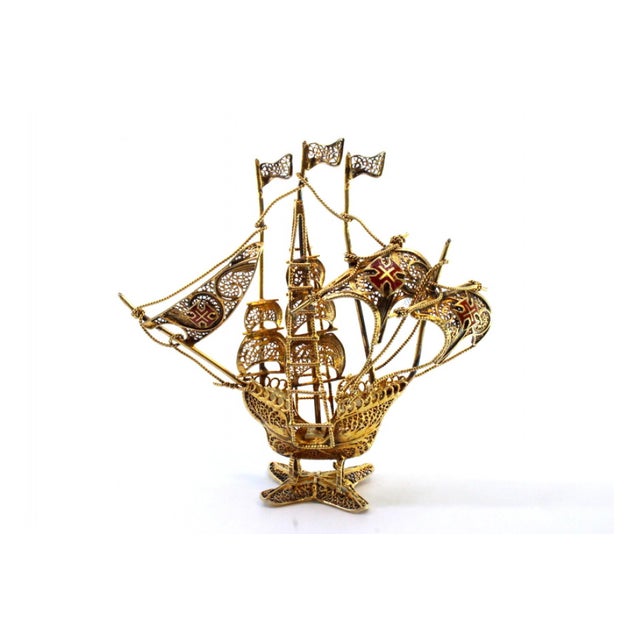 Small Silver Caravel with Gilded Filigree, in Very Good conditions. Designed 1920 to 1949 This piece has an attribution...