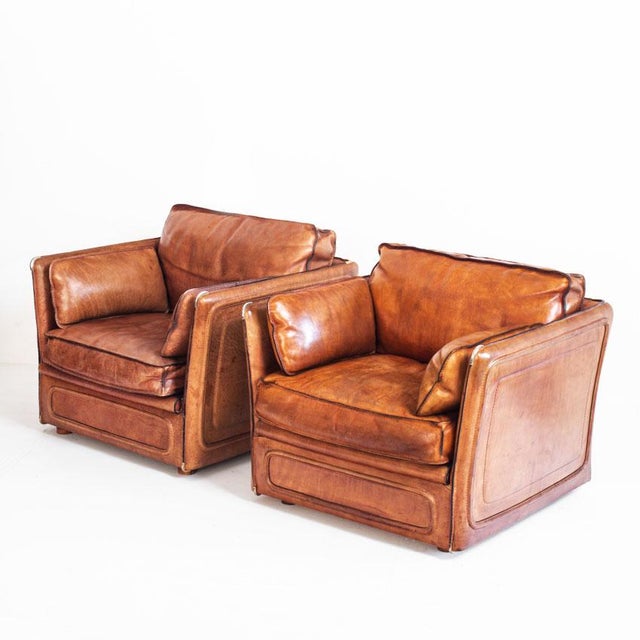 Mid-Century Modern Vintage Sofa and Club Chairs in Camel-Coloured Buffalo Leather from Roche Bobois, France, 1980s, Set of 3 For Sale - Image 3 of 18