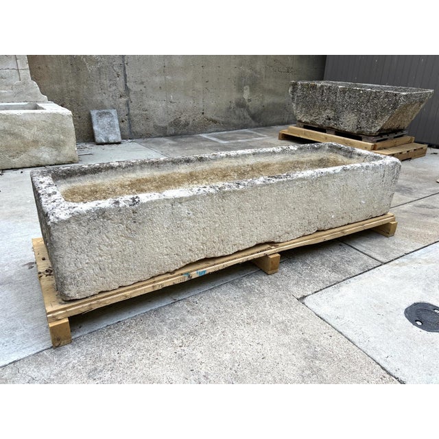 Stone A Long Rectangular Limestone Field Trough From Burgundy, France, 19th Century For Sale - Image 7 of 16