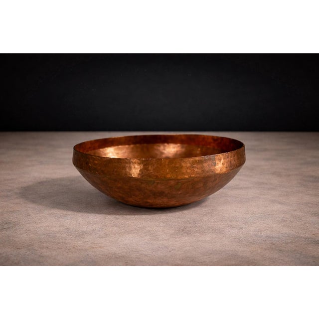 Traditional Sculpted Fruit Bowl, Copper, Ensamble Artesano, 2024 For Sale - Image 3 of 9