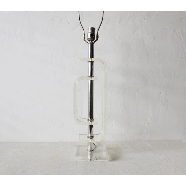 Pierre Cardin Pierre Cardin Style Lucite Table Lamp Mid Century Vintage For Sale - Image 4 of 11
