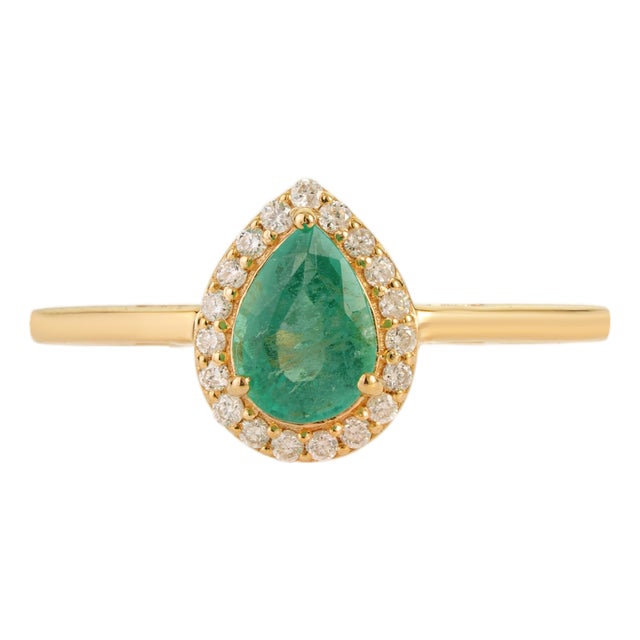 18k Gold Natural Pear Cut Emerald and Diamond Halo Engagement Ring Size 4 For Sale