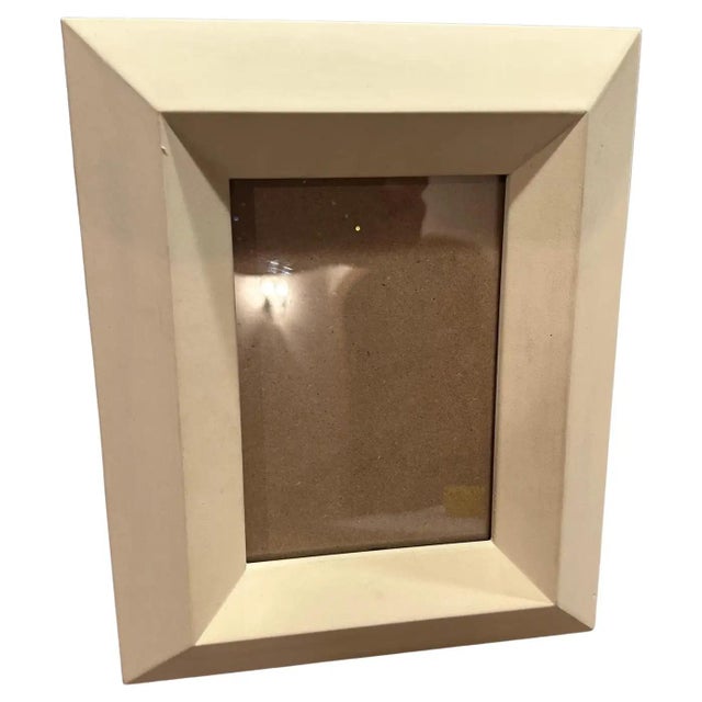This chic and minimalist picture frame from the 1990s exemplifies the clean lines of modern Italian design. Crafted by the...