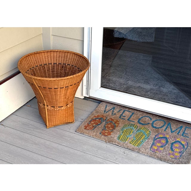 Mid 20th Century Asian Hand Woven Bamboo, Wicker Decorative Basket For Sale - Image 5 of 12