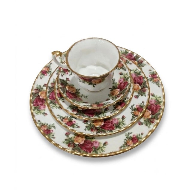Elevate your tabletop with one of the most celebrated and collected china patterns in history. Designed by Harold...