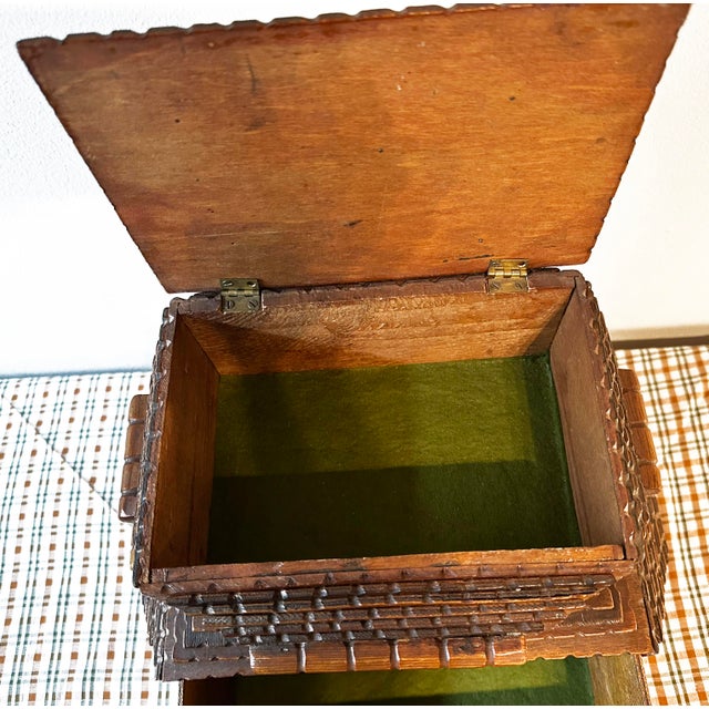 Early 20th Century Tramp Art Box With Hinged Lid and Pull-Out Drawer For Sale In San Francisco - Image 6 of 10