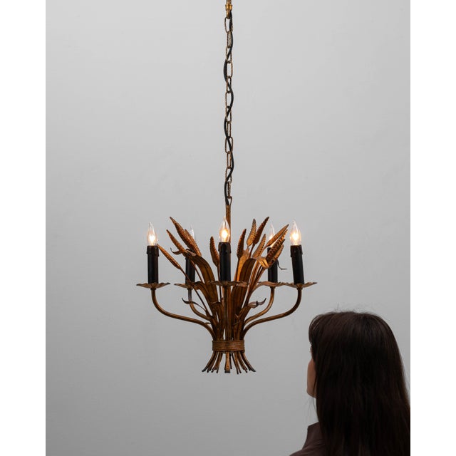 20th Century Italian Gilded Florentine Tole Wheat Sheaf Chandelier by Hans Kögl For Sale - Image 14 of 18