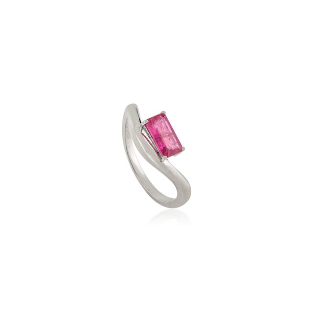 Pop Art VRJewels Octagon-Cut Natural Ruby Solitaire Wave Ring Size 6 in 14k Gold For Sale - Image 3 of 14
