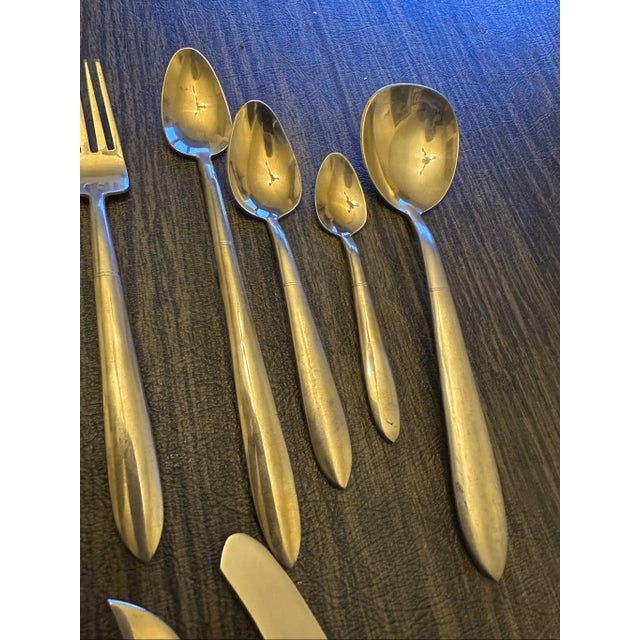Vintage Tony’s Gems Stainless Steel 134 Pieces 12 Person Flatware Set For Sale - Image 11 of 12