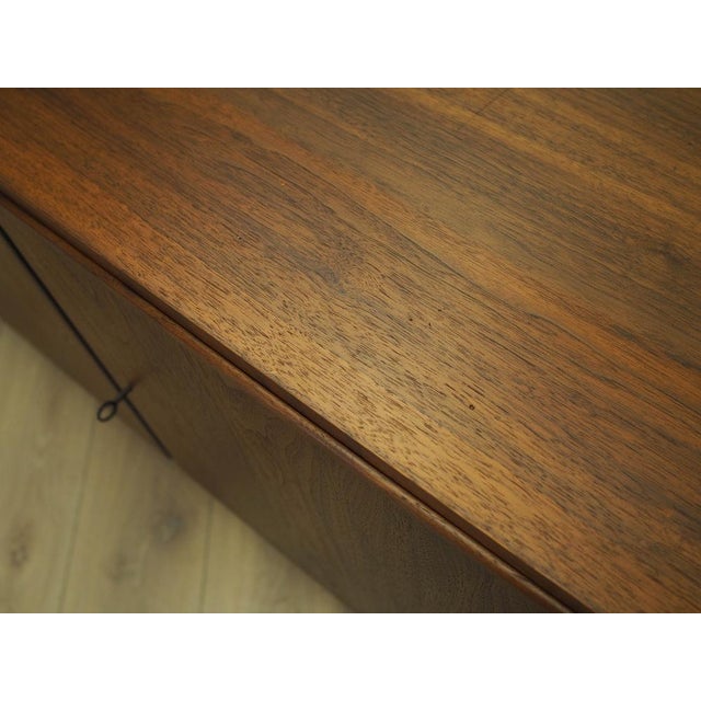 Danish Walnut Cabinet by Carlo Jensen for Hundevad & Co., 1970s For Sale - Image 17 of 18