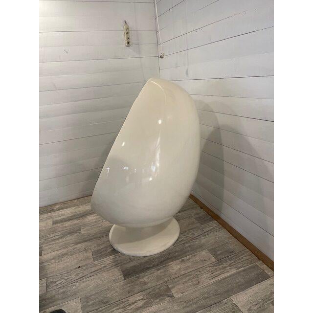 Plastic Vintage Egg Ovalia Armchair from Thor-Larsen, 1970s, Set of 2 For Sale - Image 7 of 17