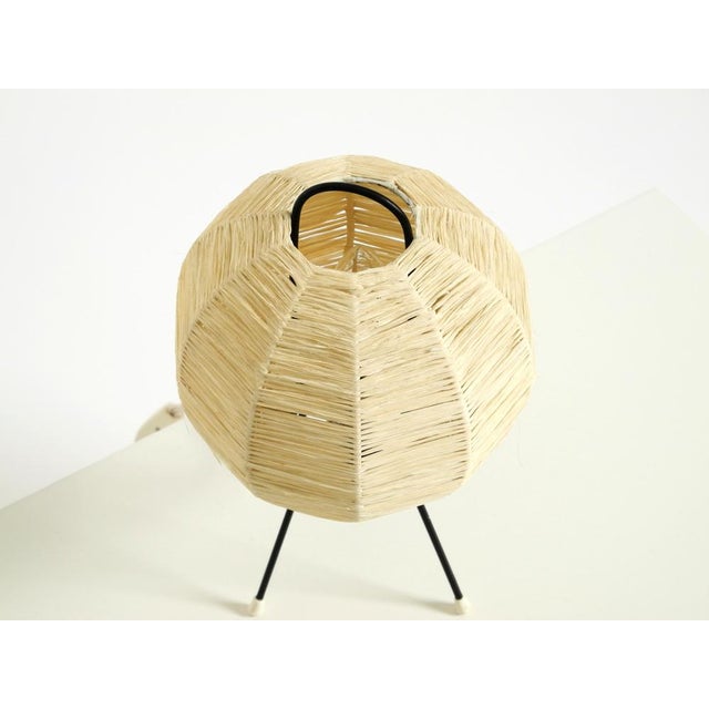 Mid-Century Modern Tripod Raffia Table Lamp, 1950s For Sale - Image 9 of 18