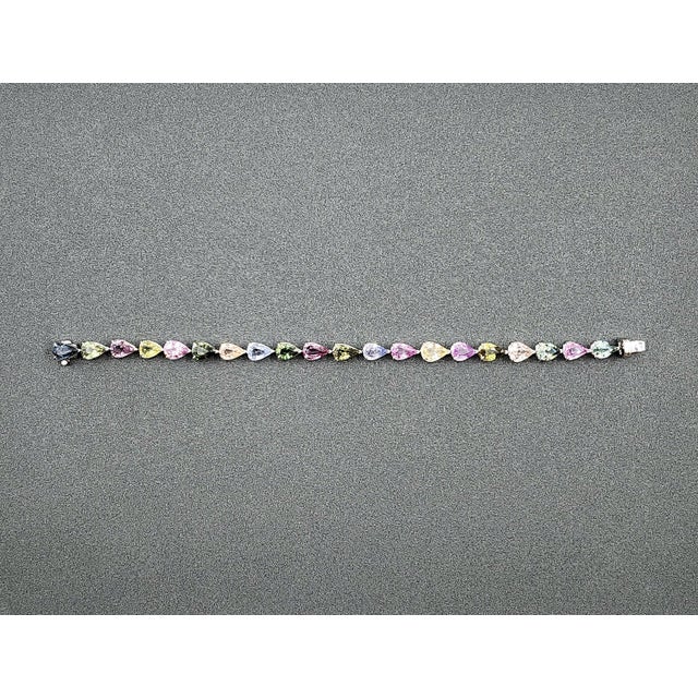 Metal 22.16 Ct Natural Ceylon No Heat Sapphire Bracelet For Sale - Image 7 of 9