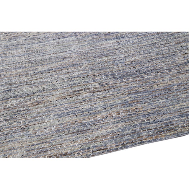 Modern Savannah Gray Handmade Room Size Wool Rug With Geometric Pattern For Sale In New York - Image 6 of 11