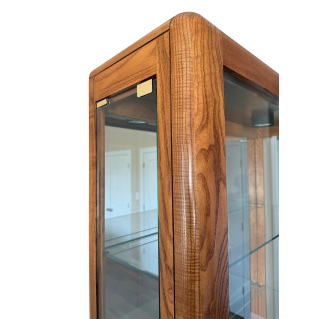 Vintage-Style Tall Oak Curio Display Cabinet W/ Illuminated Glass Shelves, Magnetic Doors & Antique Brass Knobs For Sale - Image 10 of 15