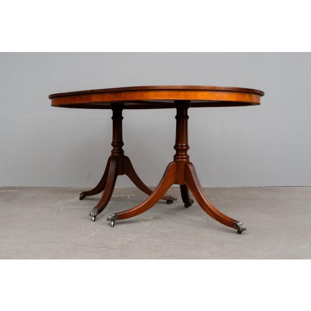 English-Style Dining Table in Yew Wood For Sale - Image 13 of 18