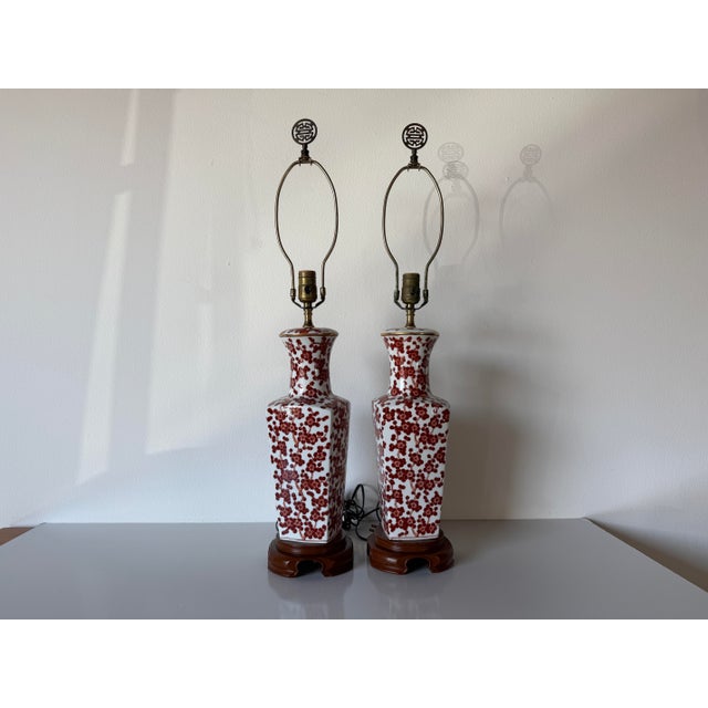 1960s Vintage Chinese Hand-Painted Porcelain Table Lamps With Red Floral Motifs – Pair For Sale - Image 9 of 12