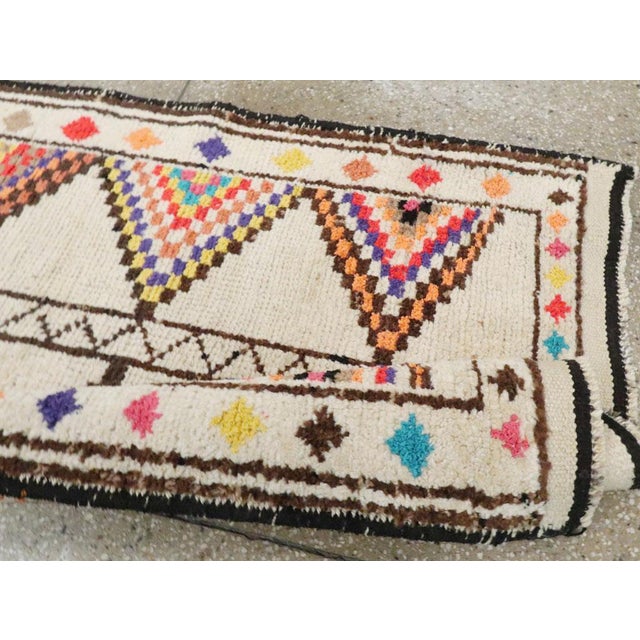 Galerie Shabab Collection Mid-20th Century Handmade Turkish Anatolian Runner For Sale - Image 9 of 10