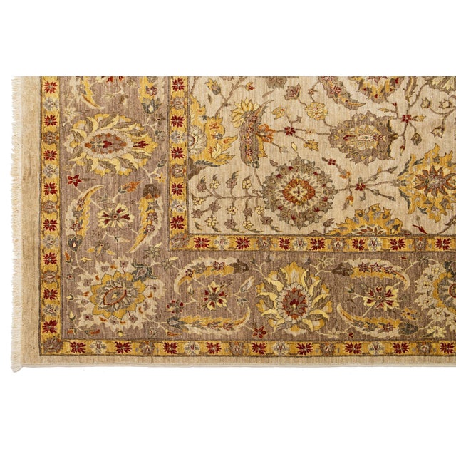 Handmade Paki Peshawar Wool Rug in Beige With Floral Design For Sale - Image 10 of 10