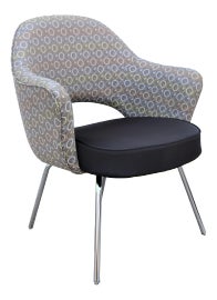 Example of Eero Saarinen Office Chairs