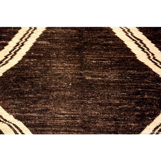 2020s Nazmiyal Collection Diamond Design Black and White Modern Rug For Sale - Image 5 of 5