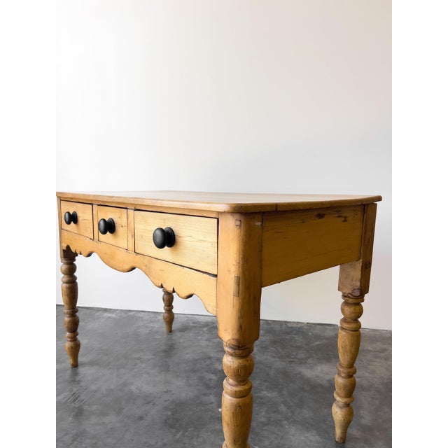 English Antique 19th Century English Pine Console Table For Sale - Image 3 of 9