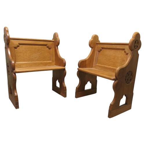 Arts and Crafts Hall Chairs in the style of Pugin, 1880, Set of 2 For Sale - Image 10 of 10
