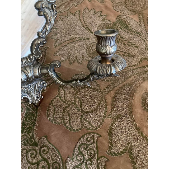 Metal Ornate Vintage Brass Mirrored Wall Sconce - Hollywood Regency Style For Sale - Image 7 of 15