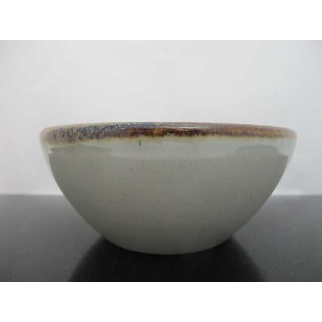 Ken Edwards El Palomar Blue Bird Flowers Mexican Tonala Pottery 6 1/4" Bowl For Sale - Image 4 of 8