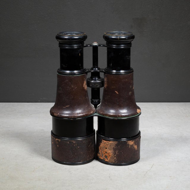 19th C. Lemaire Fabt Paris Expandable Leather Wrapped Binoculars c.1880 For Sale In San Francisco - Image 6 of 9