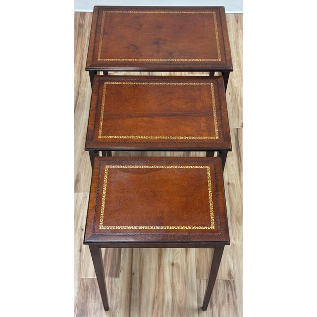 Mid 20th Century Vintage Heritage-Henredon Leather and Mahogany Nesting Tables, Set of 3 For Sale - Image 5 of 13