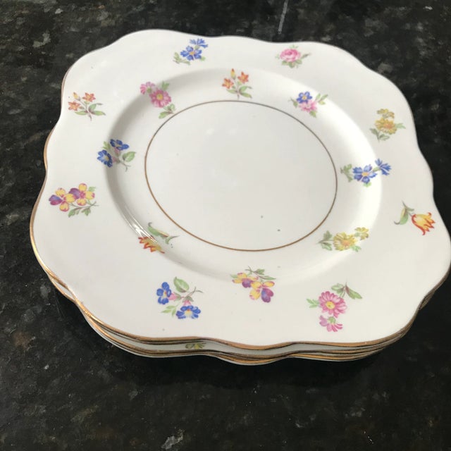 M & R England "Scattered Flowers" Plates - Set of 4 For Sale - Image 4 of 7
