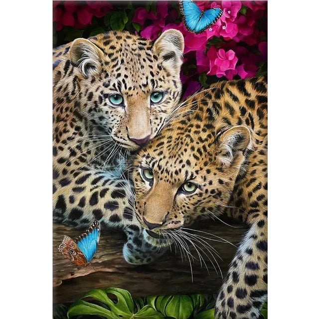 2022 Kelley Sutphin Realistic Cheetah Painting, "Love Bite" For Sale