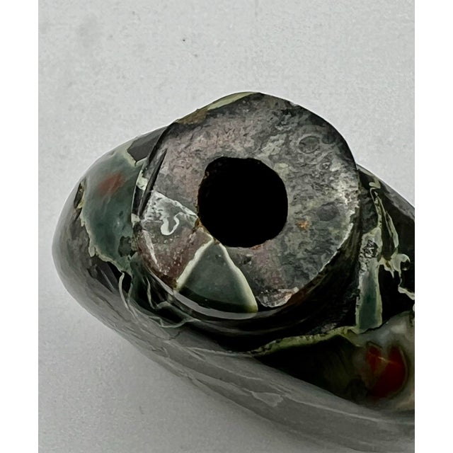 1970s Vintage Frog Skin/Bloodstone Snuff Bottle For Sale - Image 11 of 12