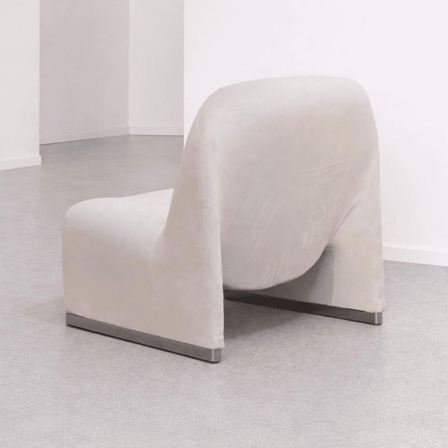 An iconic pair of Alky armchairs designed by Giancarlo Piretti for Anonima Castelli in the 1970s, among the most...