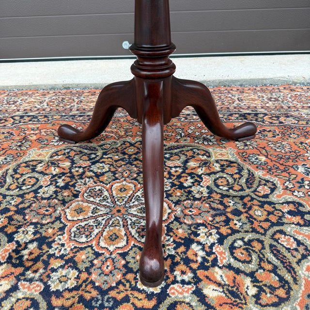 1990s Henkel Harris Queen Anne Solid Mahogany Octagonal Jefferson Table #5400 For Sale - Image 9 of 15