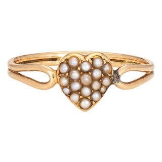 Antique Victorian Seed Pearl Heart Ring 18k Yellow Gold Band Vintage Jewelry, Size 7.5 For Sale