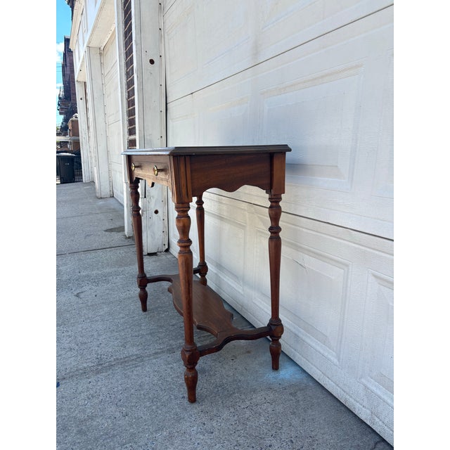 Vintage Mahogany Console Table | Entryway Table | Sofa Table| Hall Table | Traditional Accent Table For Sale - Image 4 of 10