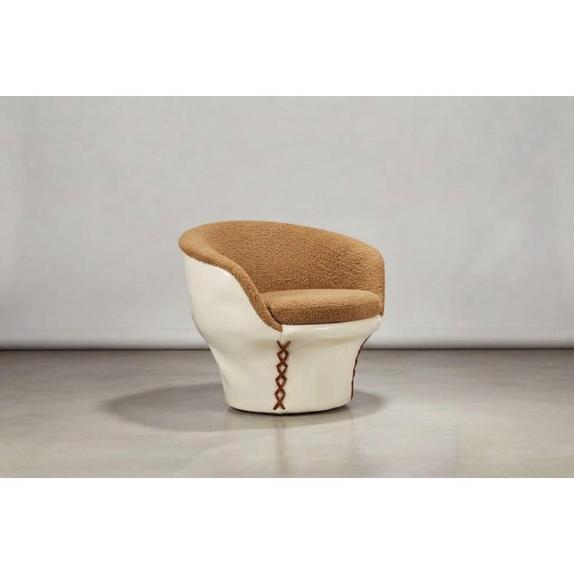 1960s Mid-Century Modern Hungarian Mushroom Lounge Chairs with Bouclé Upholstery, 1960s, Set of 2 For Sale - Image 5 of 7