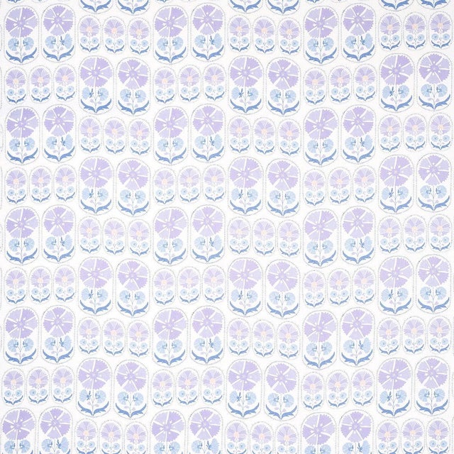 Sample - Schumacher Anjuna Floral Linen Print Fabric in Lilac For Sale