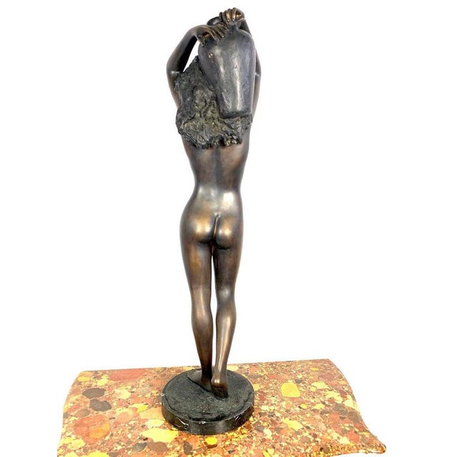 Large 20th-Century Bronze Sculpture of a Nude Young Woman Carrying a Water Urn For Sale - Image 3 of 8