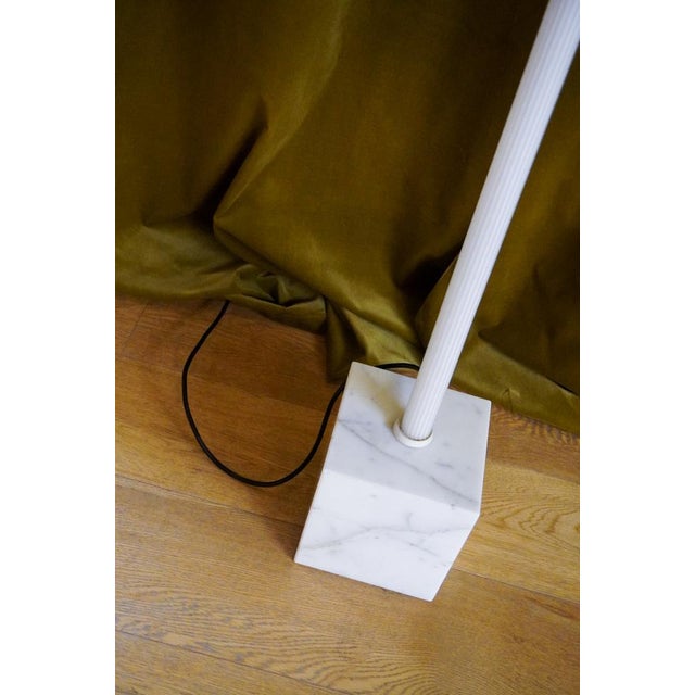 White Tricorno Floor Lamp in Opaline Glass by Ludovico Diaz De Santillana for Venini, 1980s For Sale - Image 8 of 12